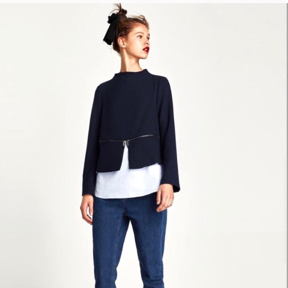 Zara high neck pullover zipper hemline top Size M